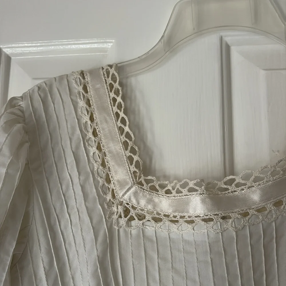 1970s white cotton maxi dress - Picture 4 of 8